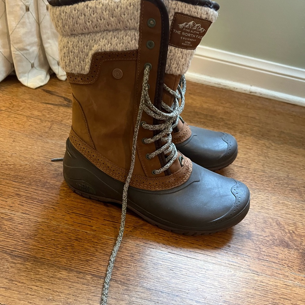 The North Face Shellista boots
